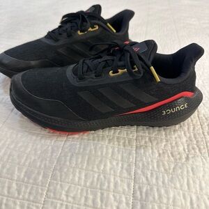 Adidas Bounce Running Shoes Black Red Gold Men’s 5.5 Athletic